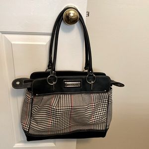 CHAPS handbag very clean never used classic and chic
